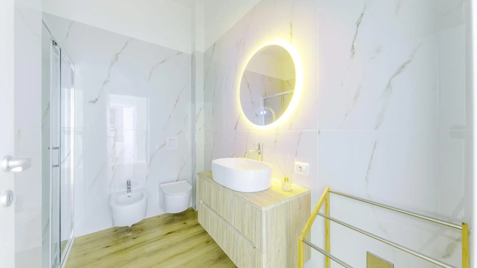 Duomo Deluxe - Bilocale Moderno - Metro - Wi-F Apartment Milan