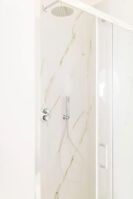 Duomo Deluxe - Bilocale Moderno - Metro - Wi-F Apartment Milan