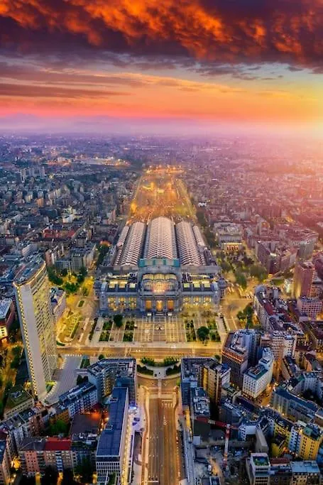 Duomo Deluxe - Bilocale Moderno - Metro - Wi-F Apartment Milan